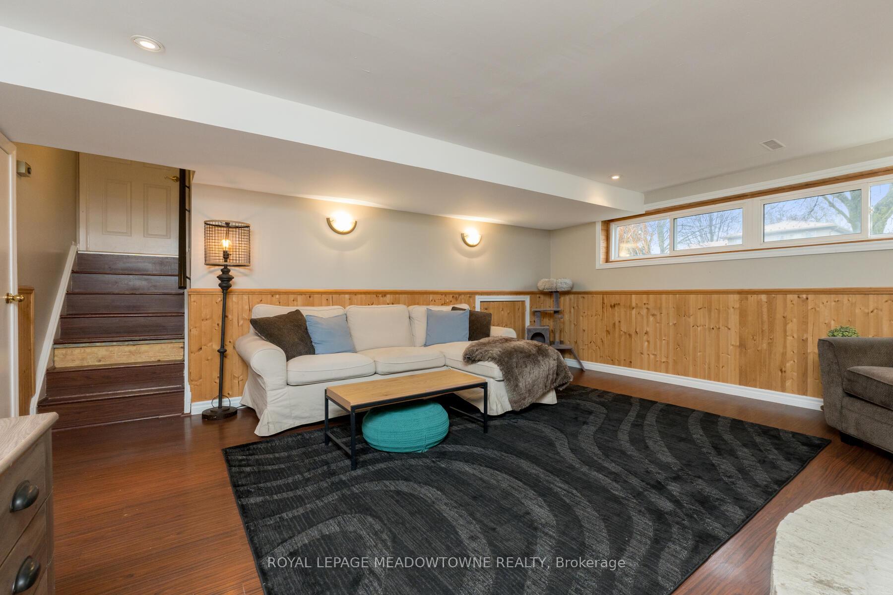 Photo 22 of 11 Wright Avenue, Halton Hills, Acton — HOMEH
