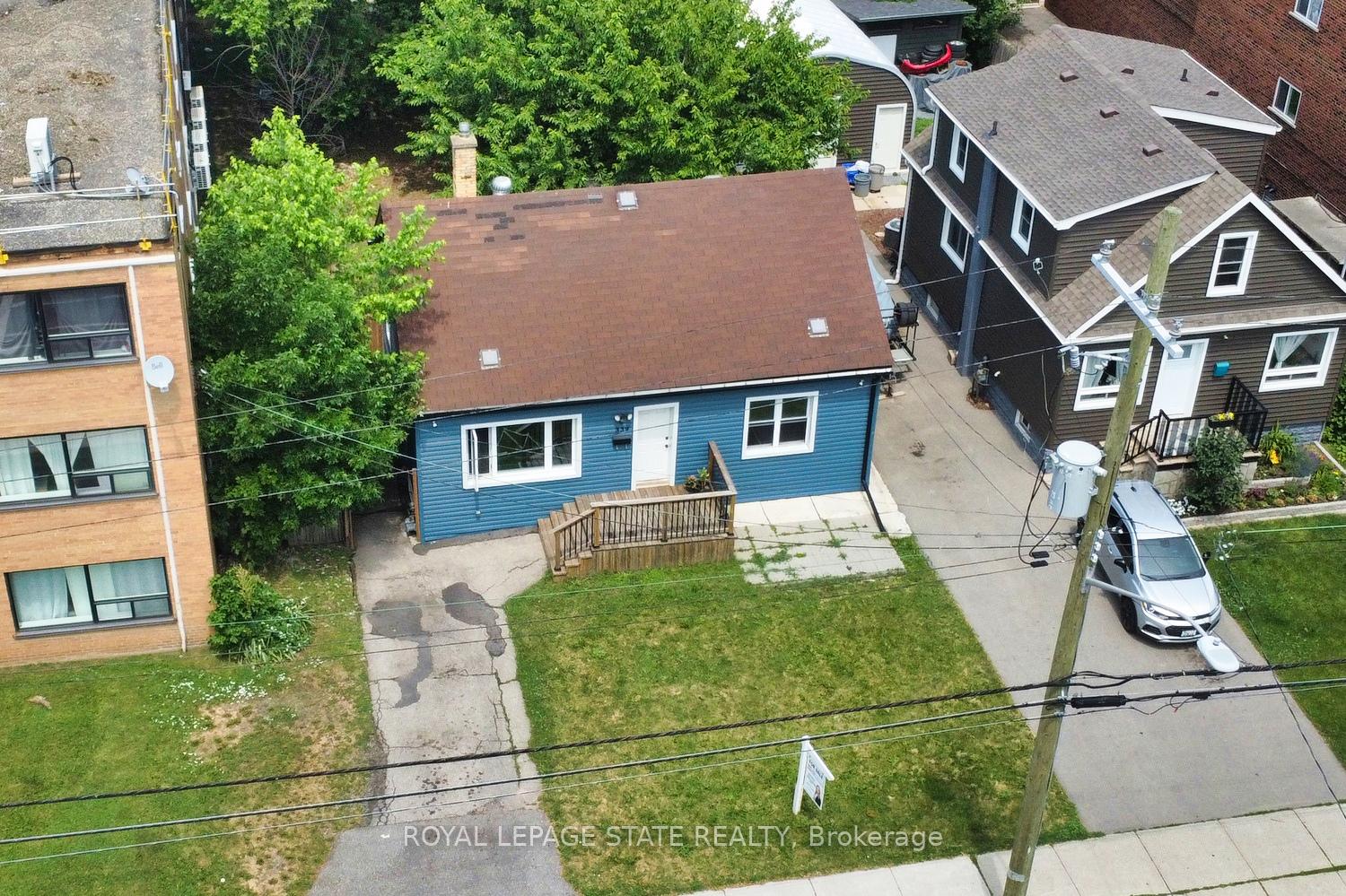 Photo 3 of 339 Melvin Avenue, Hamilton, McQuesten — HOMEH