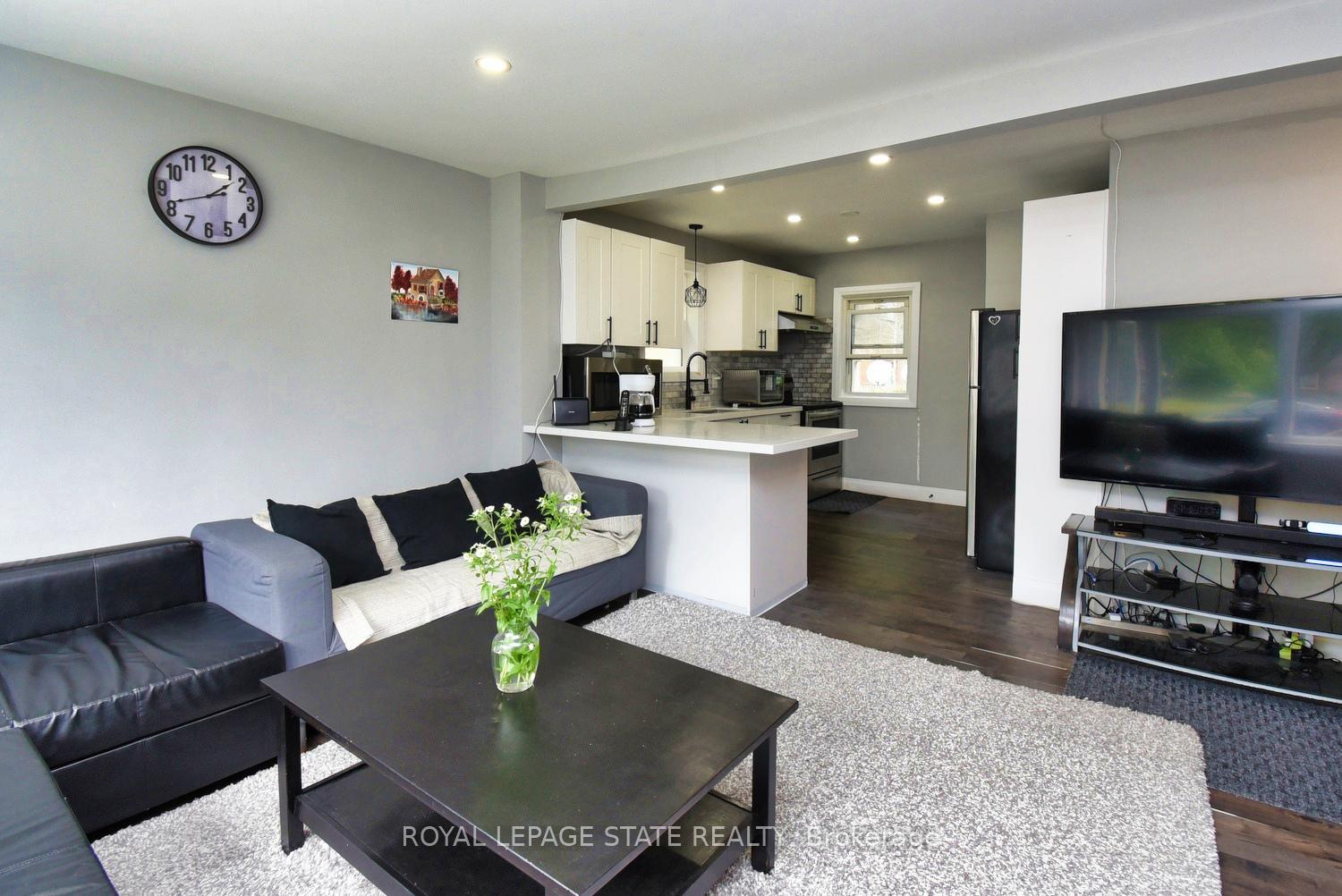 Photo 6 of 339 Melvin Avenue, Hamilton, McQuesten — HOMEH