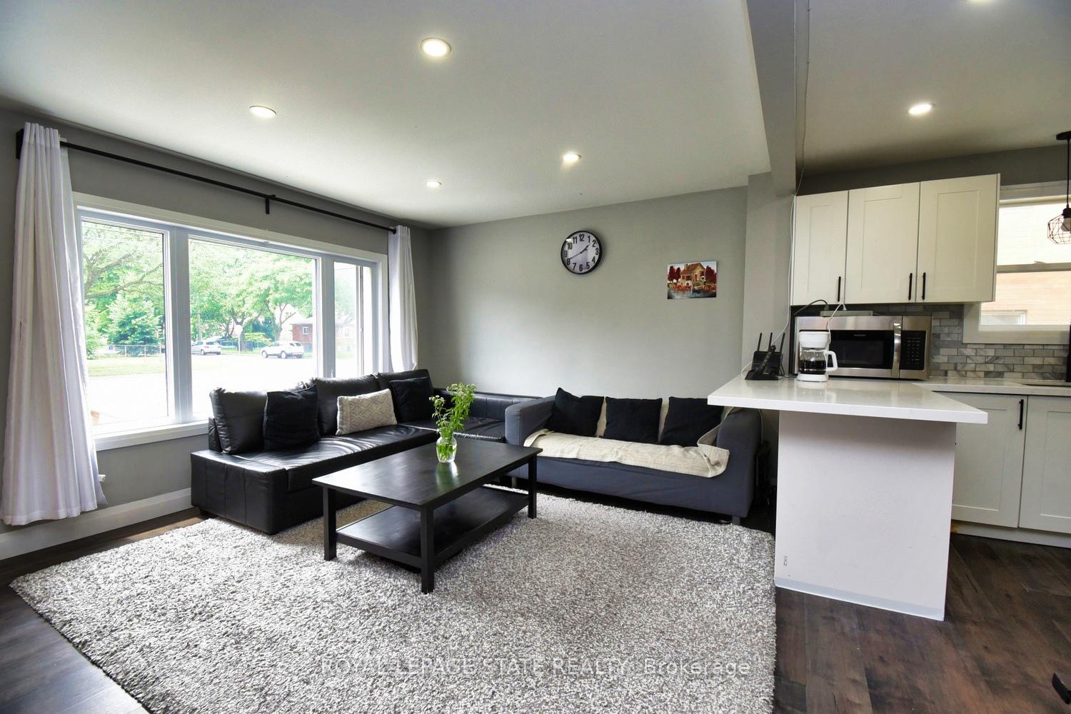 Photo 7 of 339 Melvin Avenue, Hamilton, McQuesten — HOMEH