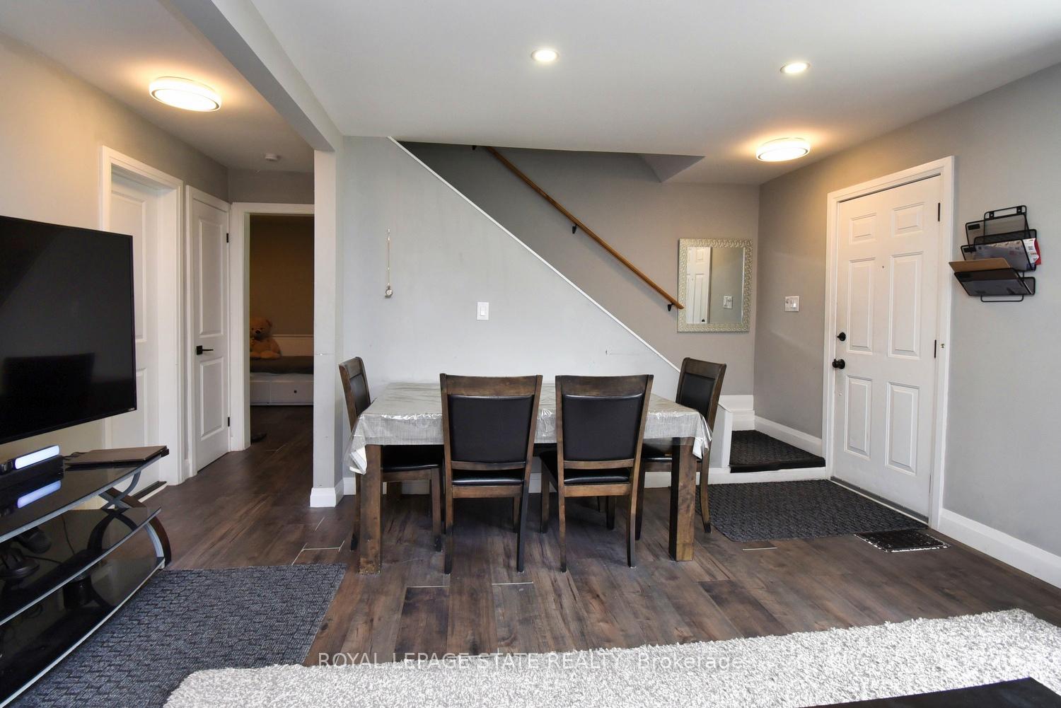 Photo 10 of 339 Melvin Avenue, Hamilton, McQuesten — HOMEH