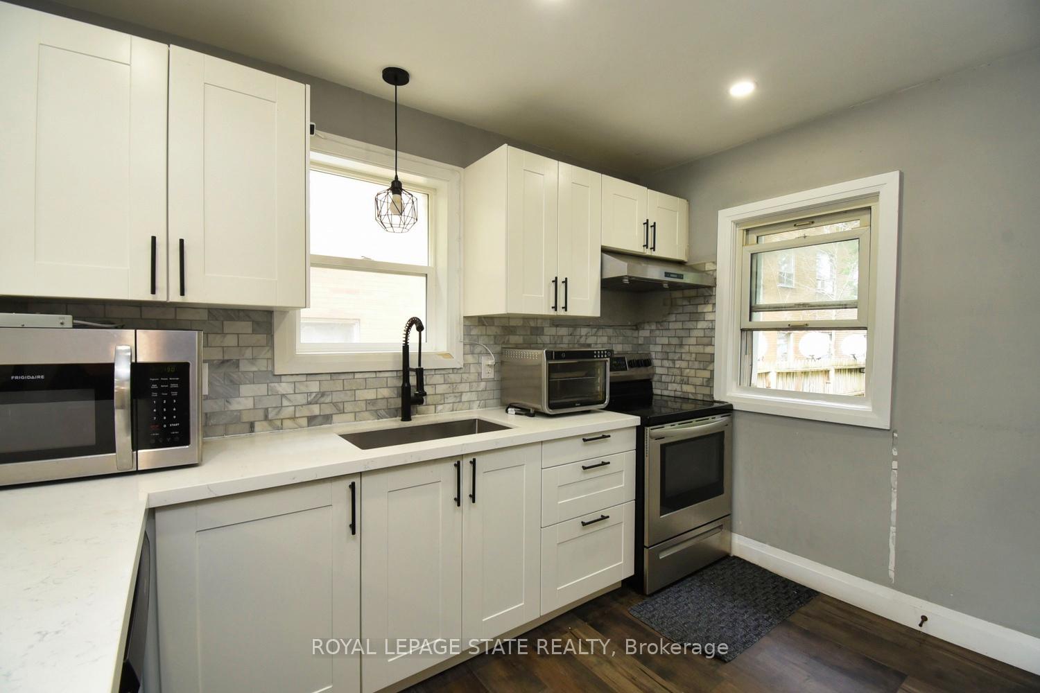 Photo 11 of 339 Melvin Avenue, Hamilton, McQuesten — HOMEH