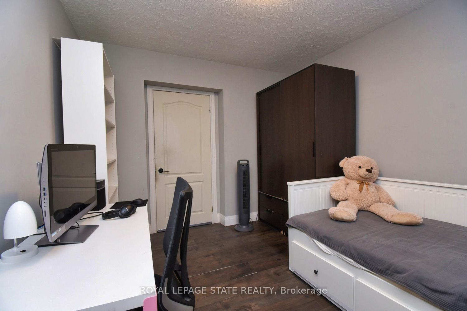 Photo 16 of 339 Melvin Avenue, Hamilton, McQuesten — HOMEH