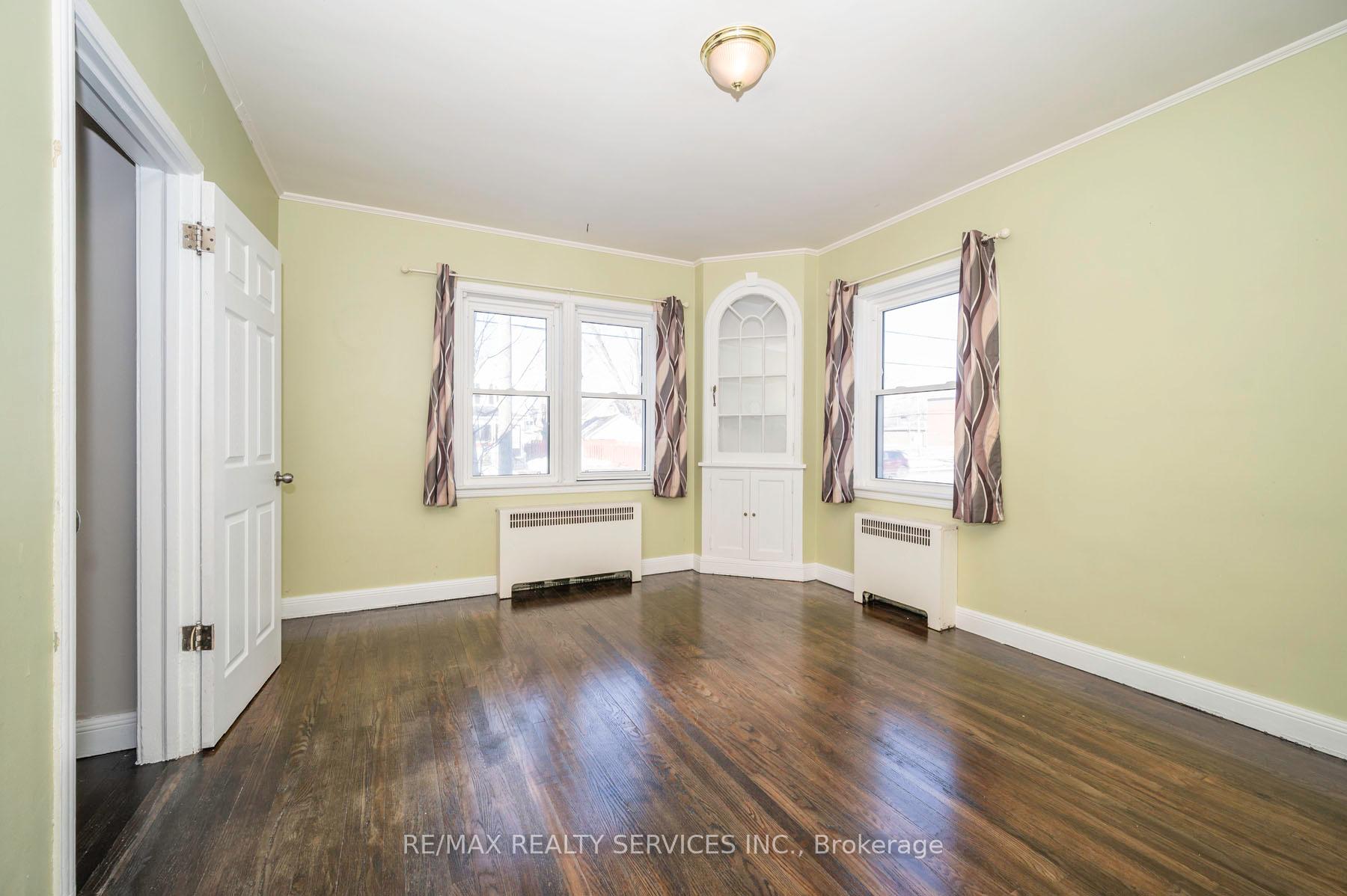 Photo 5 of 445 York Street, Cornwall — HOMEH