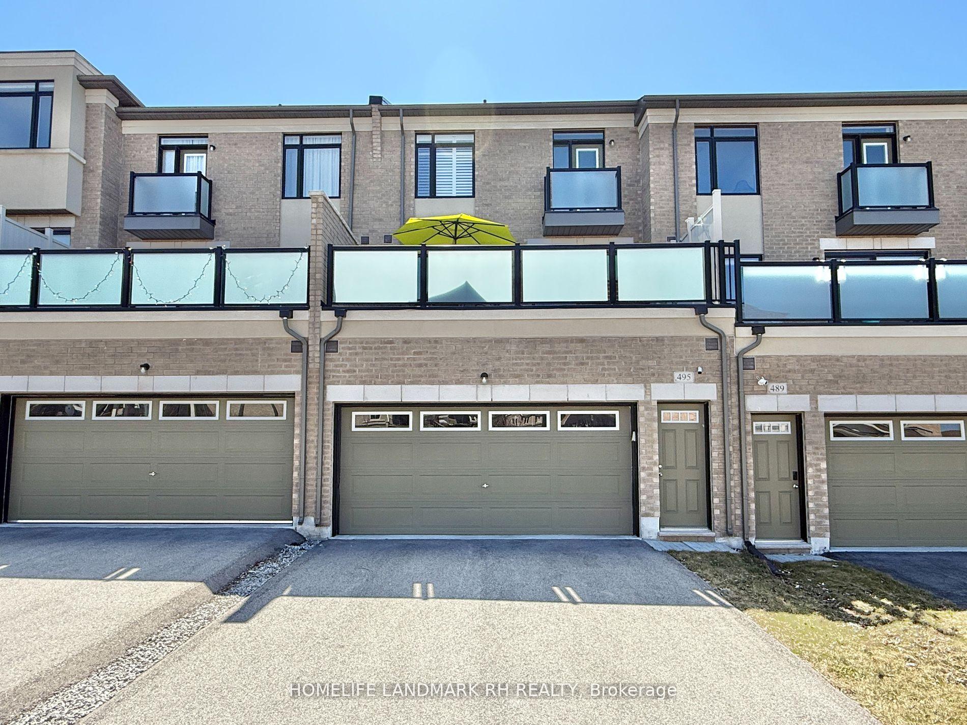 Photo 4 of 495 William Graham Drive, Aurora, Rural Aurora — HOMEH