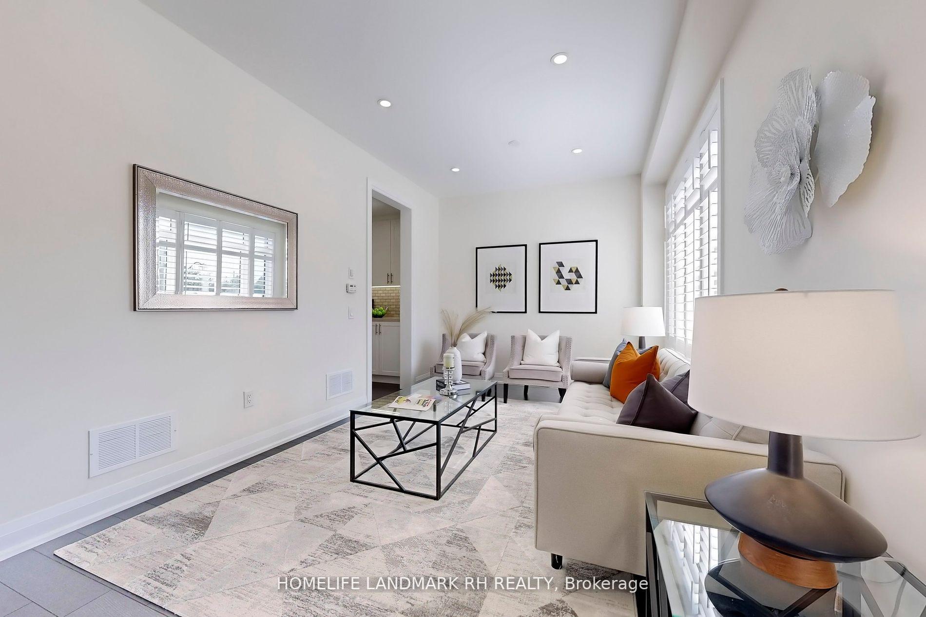 Photo 9 of 495 William Graham Drive, Aurora, Rural Aurora — HOMEH