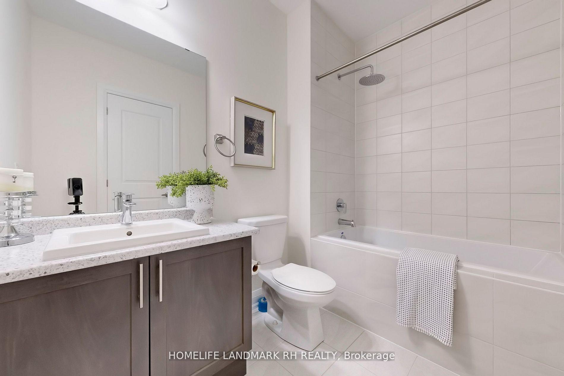 Photo 30 of 495 William Graham Drive, Aurora, Rural Aurora — HOMEH