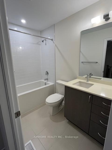 Photo 9 of Unit 12, 2184 Postmaster Drive, Oakville, Westmount — HOMEH