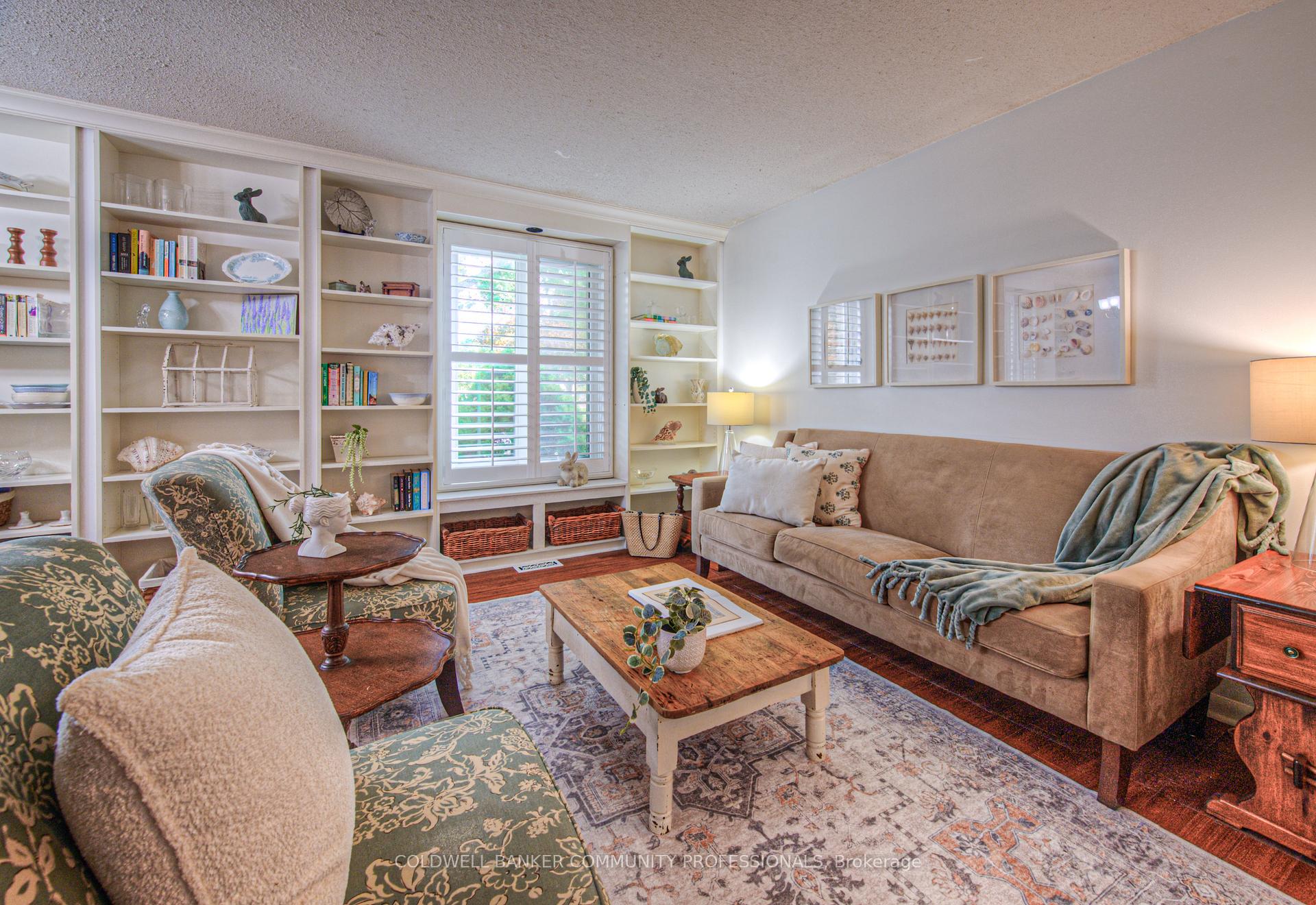 Photo 10 of 280 Wendover Drive, Hamilton, Fessenden — HOMEH