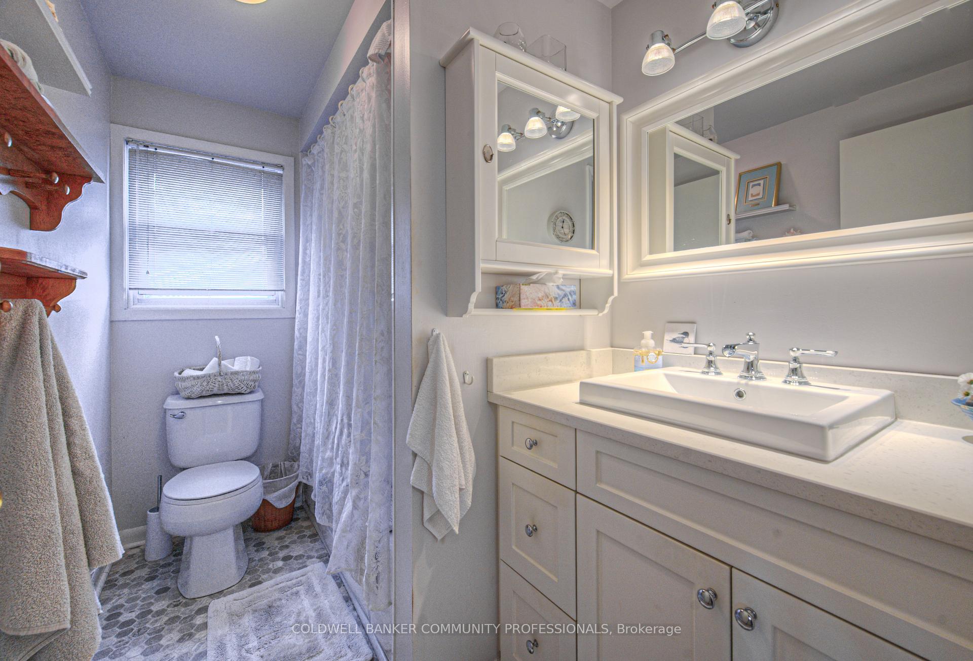 Photo 21 of 280 Wendover Drive, Hamilton, Fessenden — HOMEH