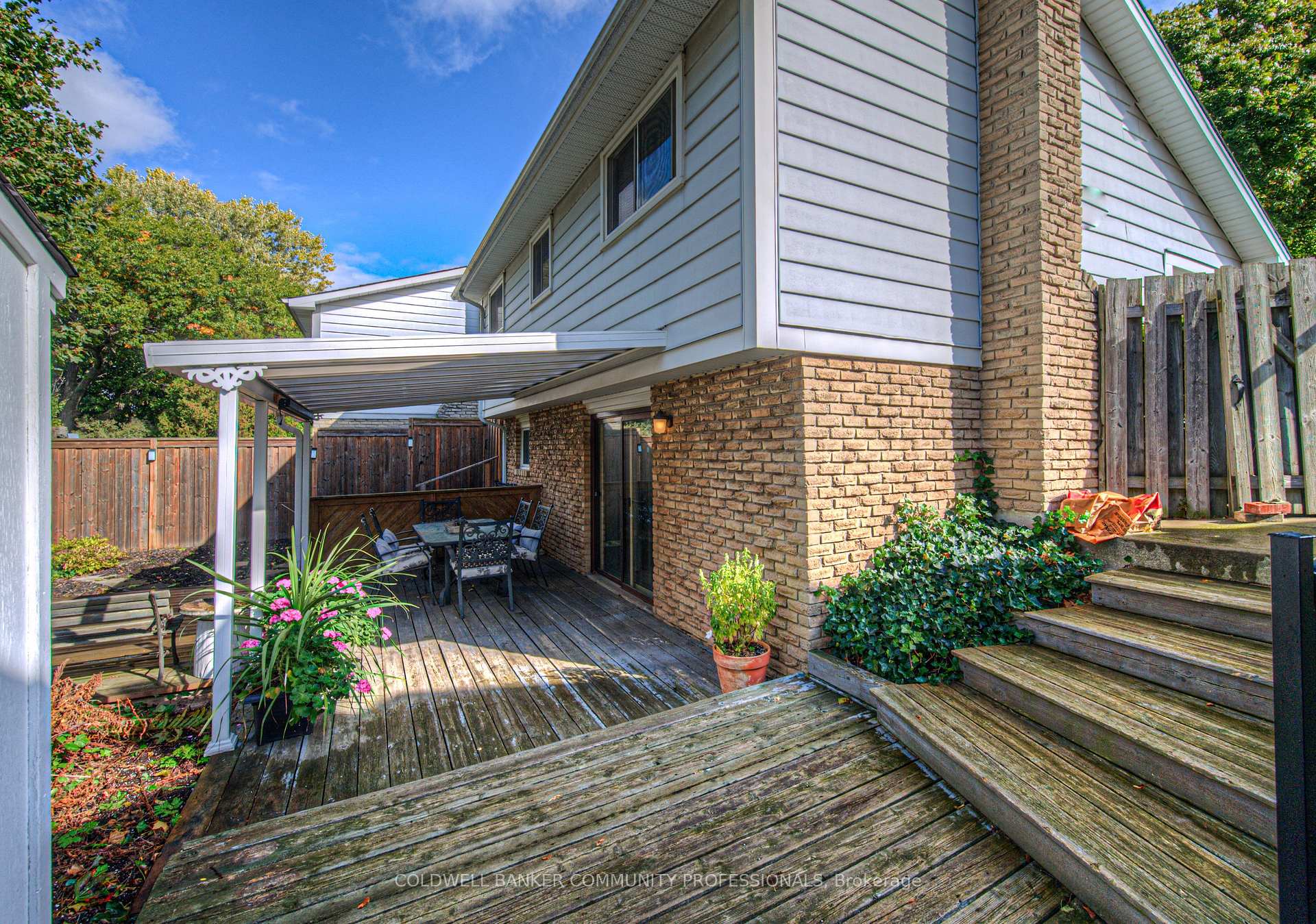 Photo 37 of 280 Wendover Drive, Hamilton, Fessenden — HOMEH