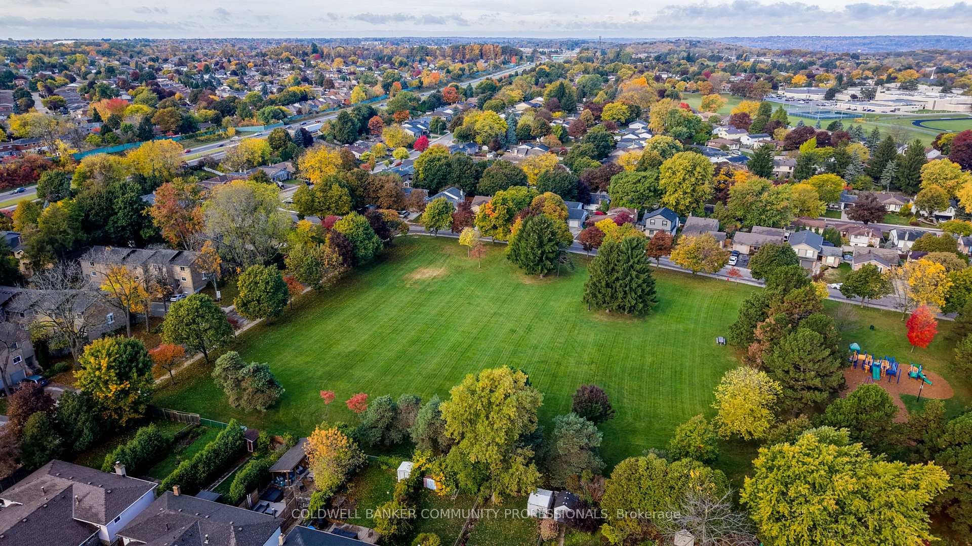 Photo 45 of 280 Wendover Drive, Hamilton, Fessenden — HOMEH