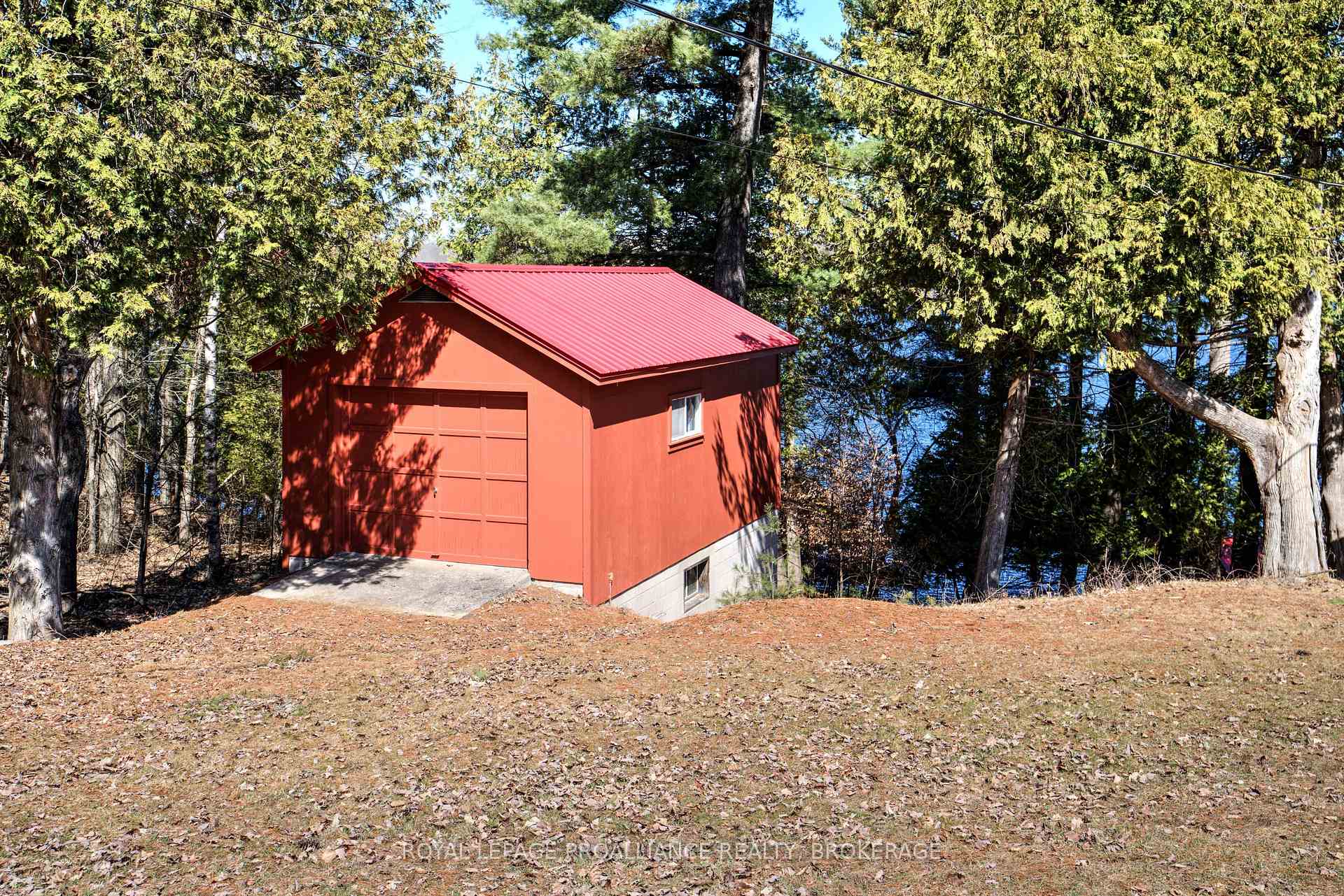 Photo 14 of 558 Burns Lane, Frontenac, Frontenac South — HOMEH