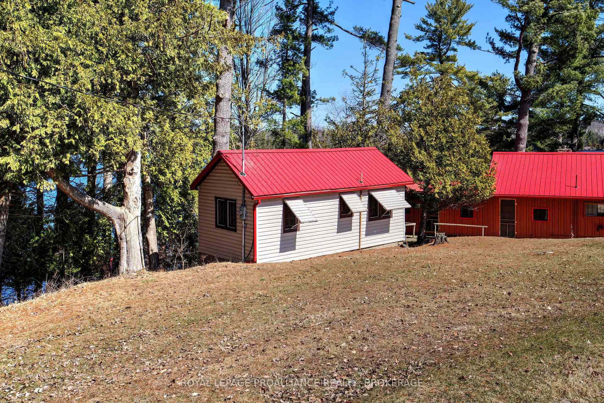 Photo 15 of 558 Burns Lane, Frontenac, Frontenac South — HOMEH