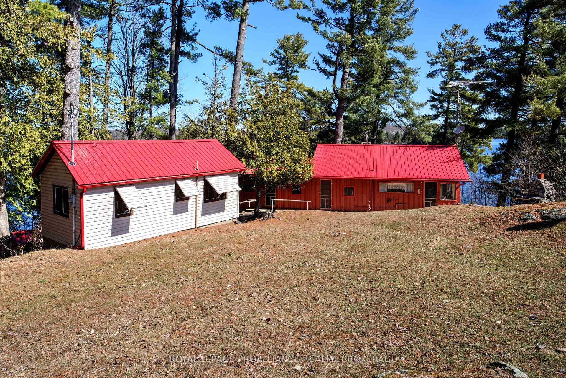 Photo 16 of 558 Burns Lane, Frontenac, Frontenac South — HOMEH