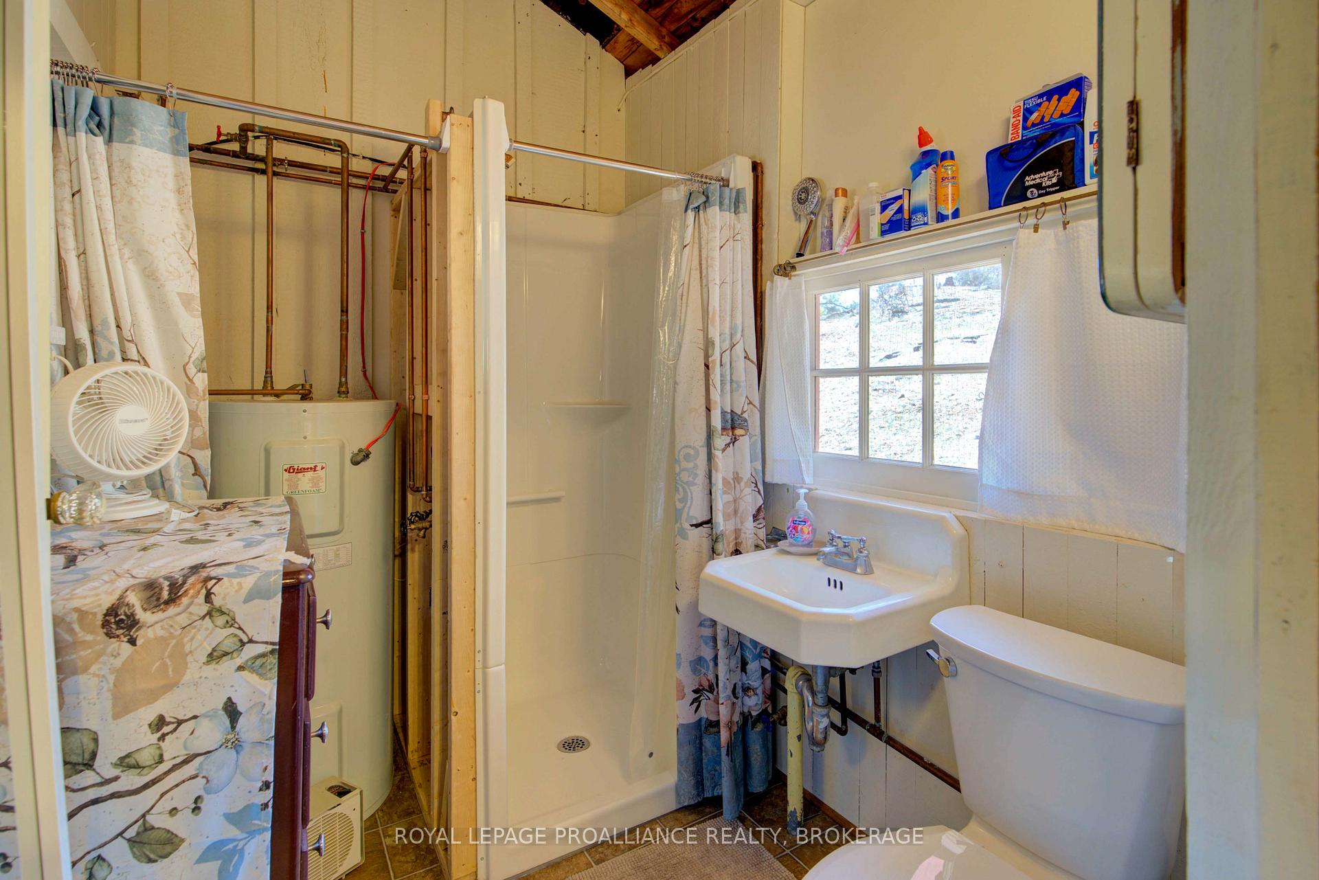 Photo 32 of 558 Burns Lane, Frontenac, Frontenac South — HOMEH