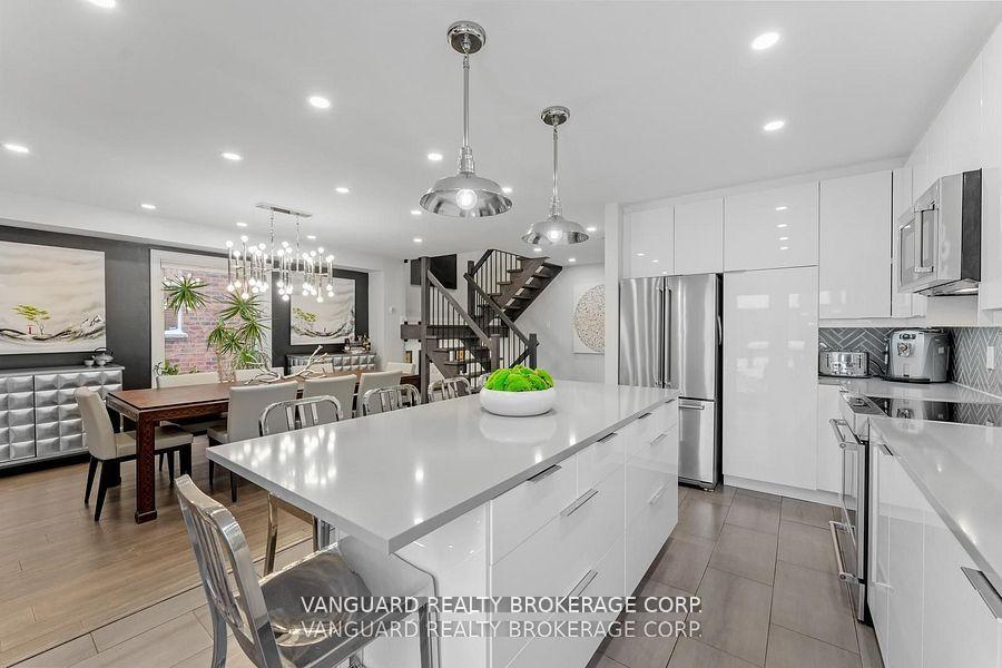 Photo 12 of 12 Ewart Street, Caledon, Bolton North — HOMEH