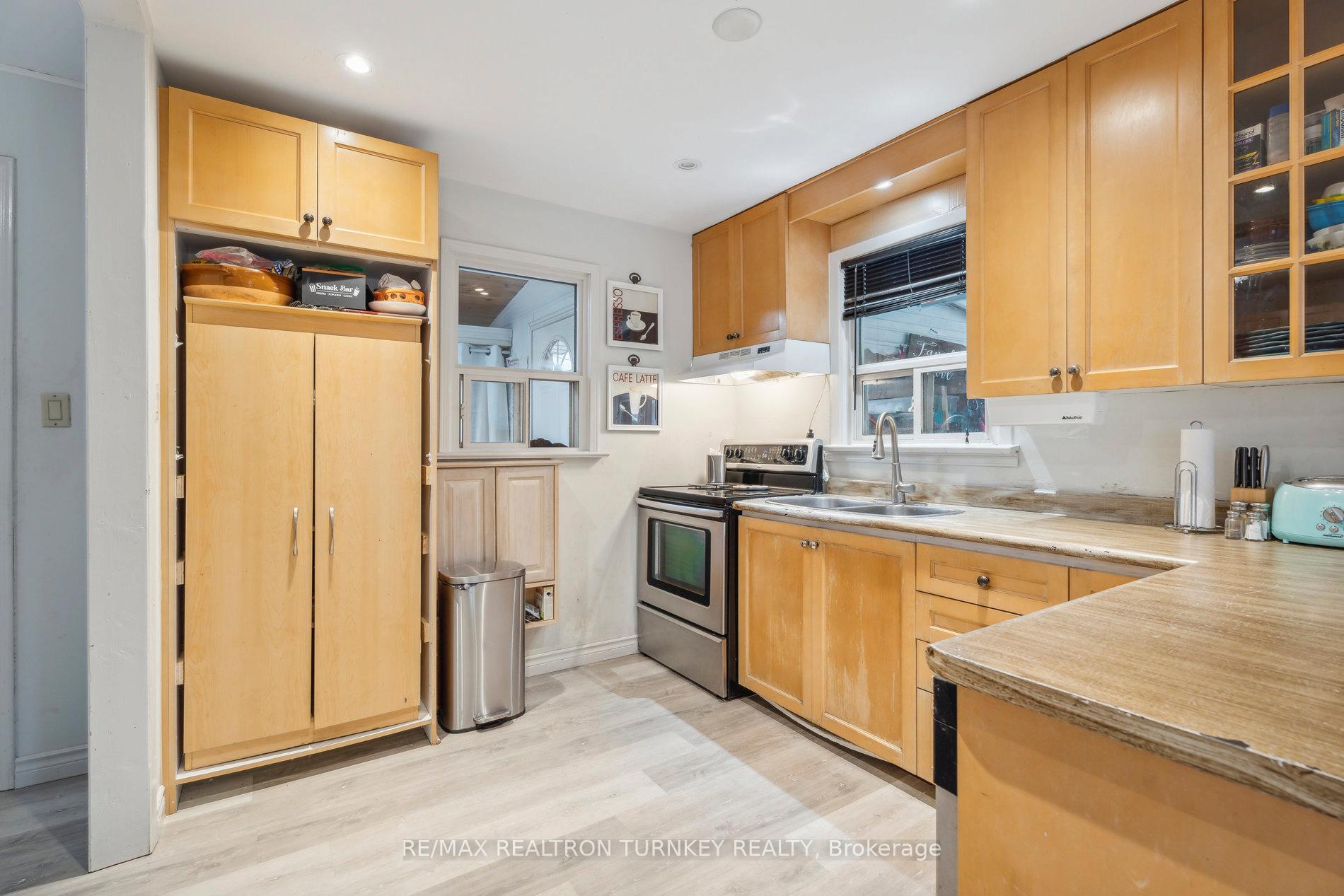 Photo 7 of 296 Lakeview Boulevard, Georgina, Keswick South — HOMEH