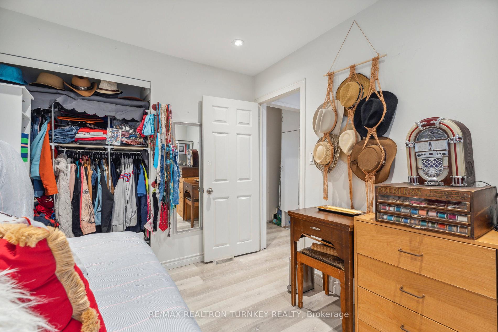 Photo 15 of 296 Lakeview Boulevard, Georgina, Keswick South — HOMEH