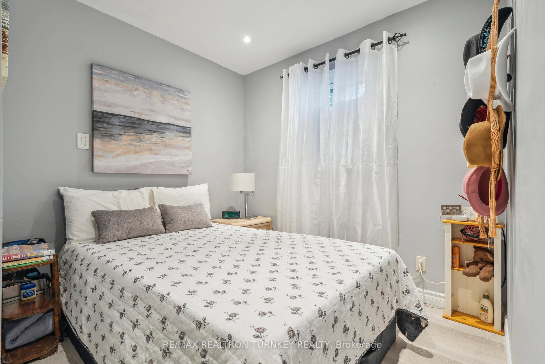 Photo 16 of 296 Lakeview Boulevard, Georgina, Keswick South — HOMEH