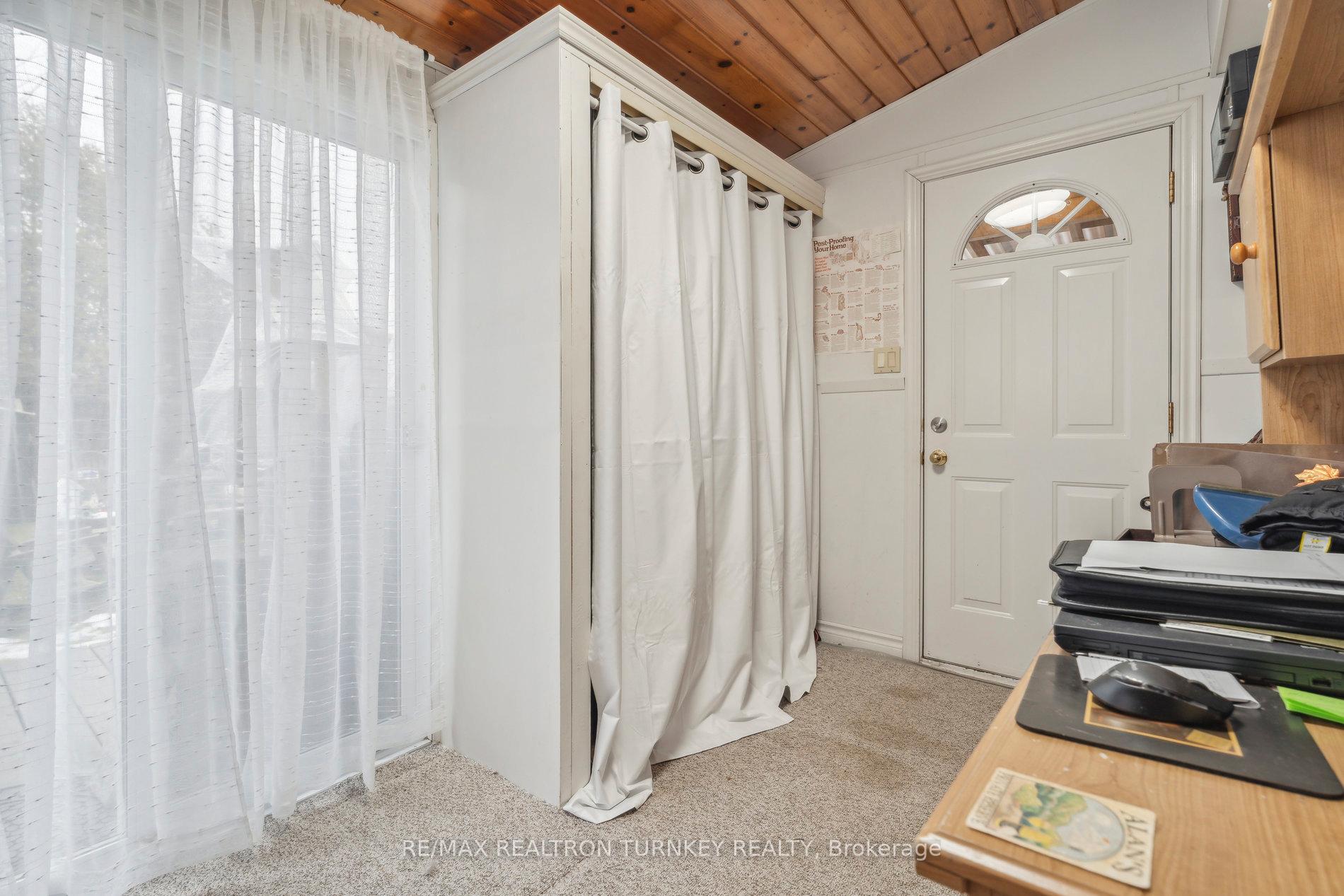 Photo 20 of 296 Lakeview Boulevard, Georgina, Keswick South — HOMEH