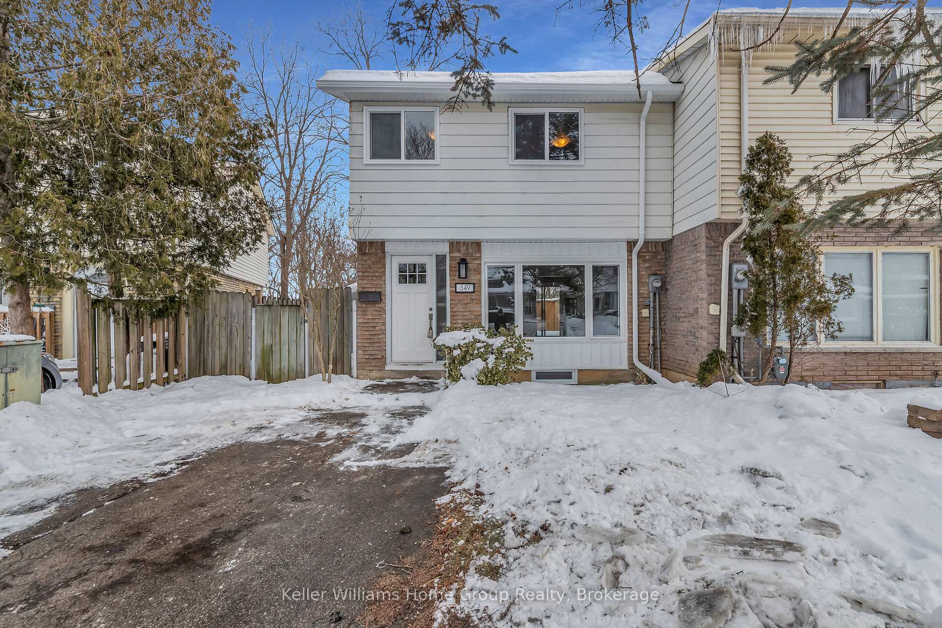 Photo 1 of 549 Parkview Crescent, Cambridge — HOMEH