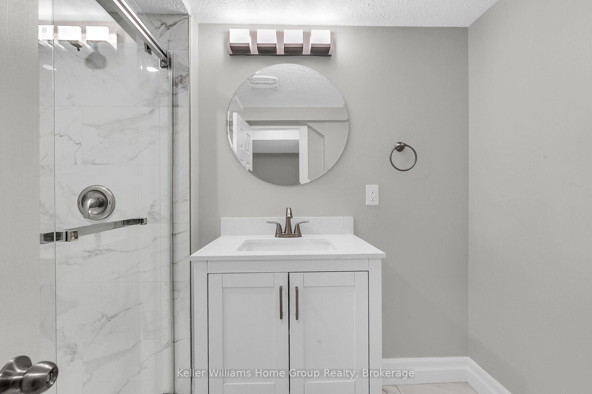 Photo 17 of 549 Parkview Crescent, Cambridge — HOMEH