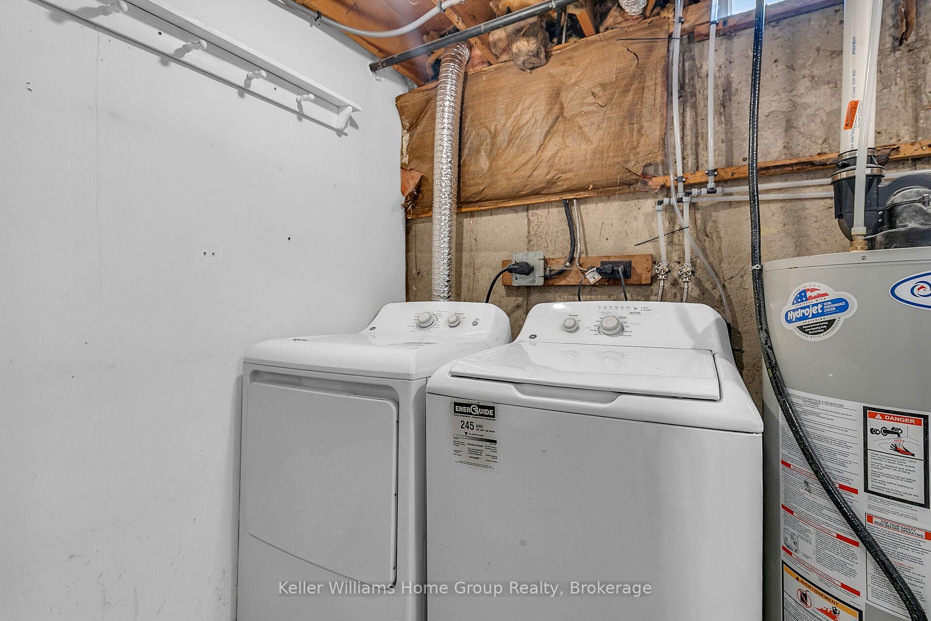 Photo 21 of 549 Parkview Crescent, Cambridge — HOMEH
