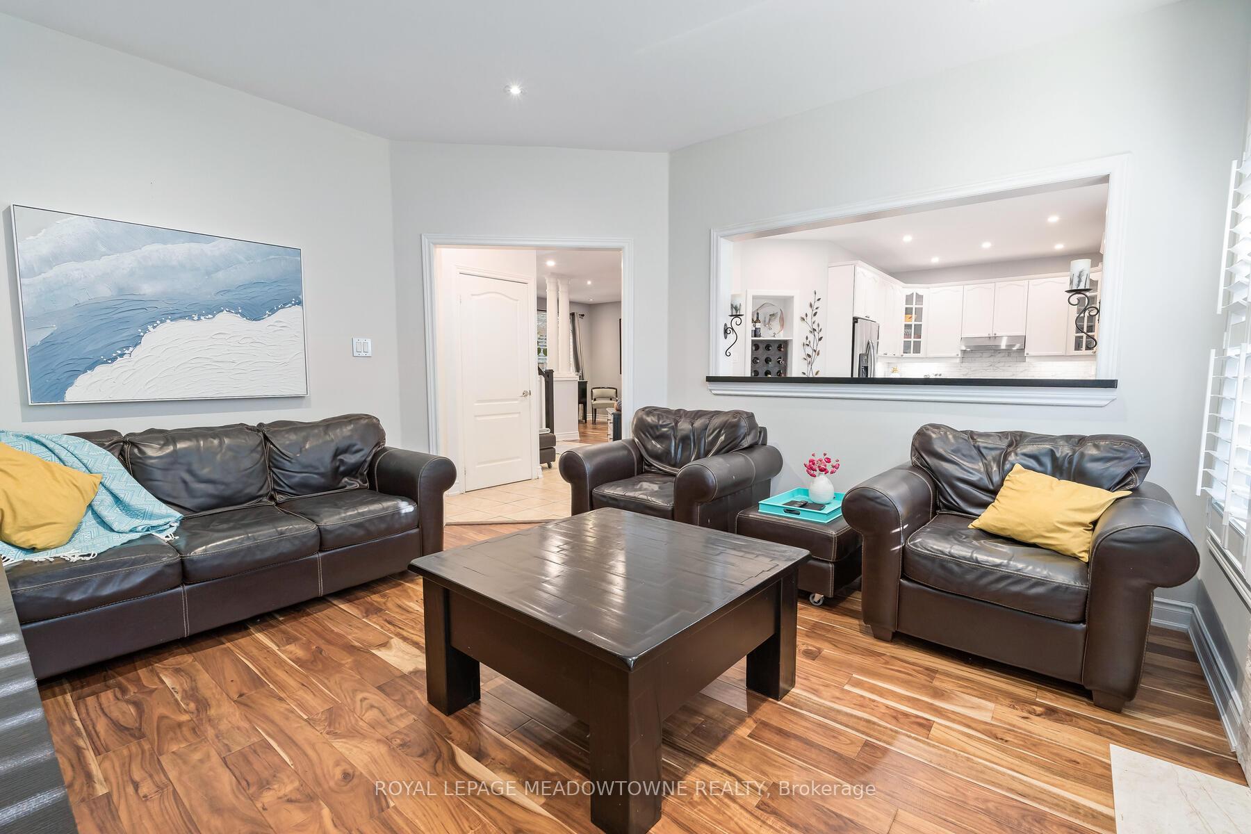 Photo 5 of 18 North Ridge Crescent, Halton Hills, Georgetown — HOMEH