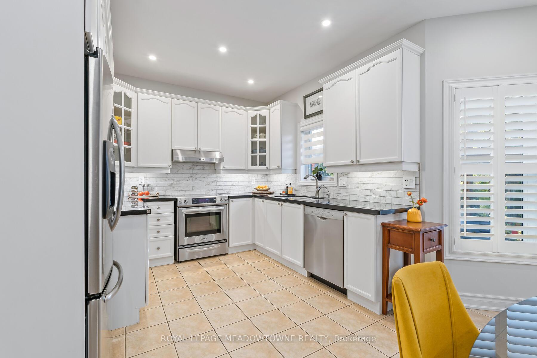 Photo 7 of 18 North Ridge Crescent, Halton Hills, Georgetown — HOMEH