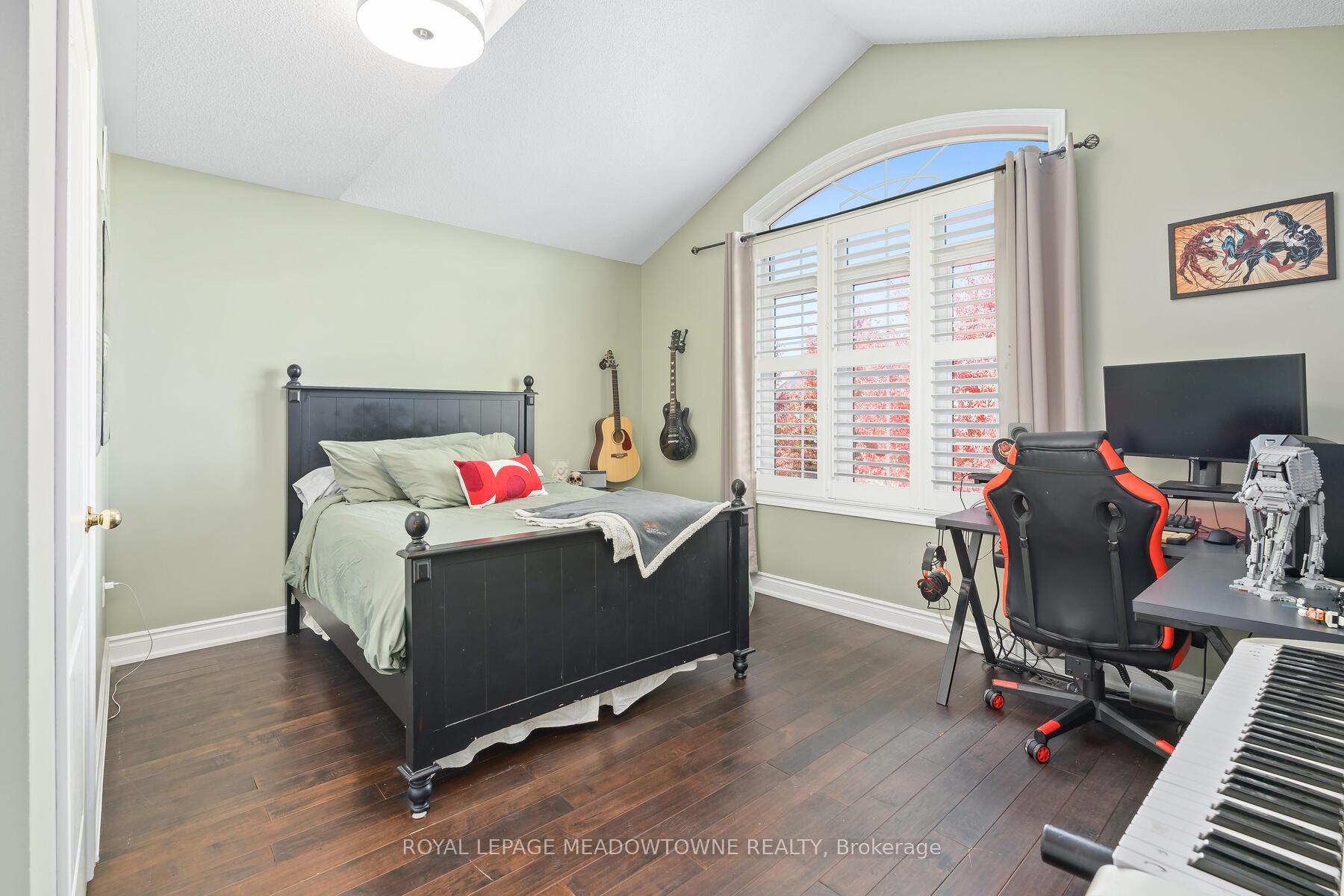 Photo 20 of 18 North Ridge Crescent, Halton Hills, Georgetown — HOMEH