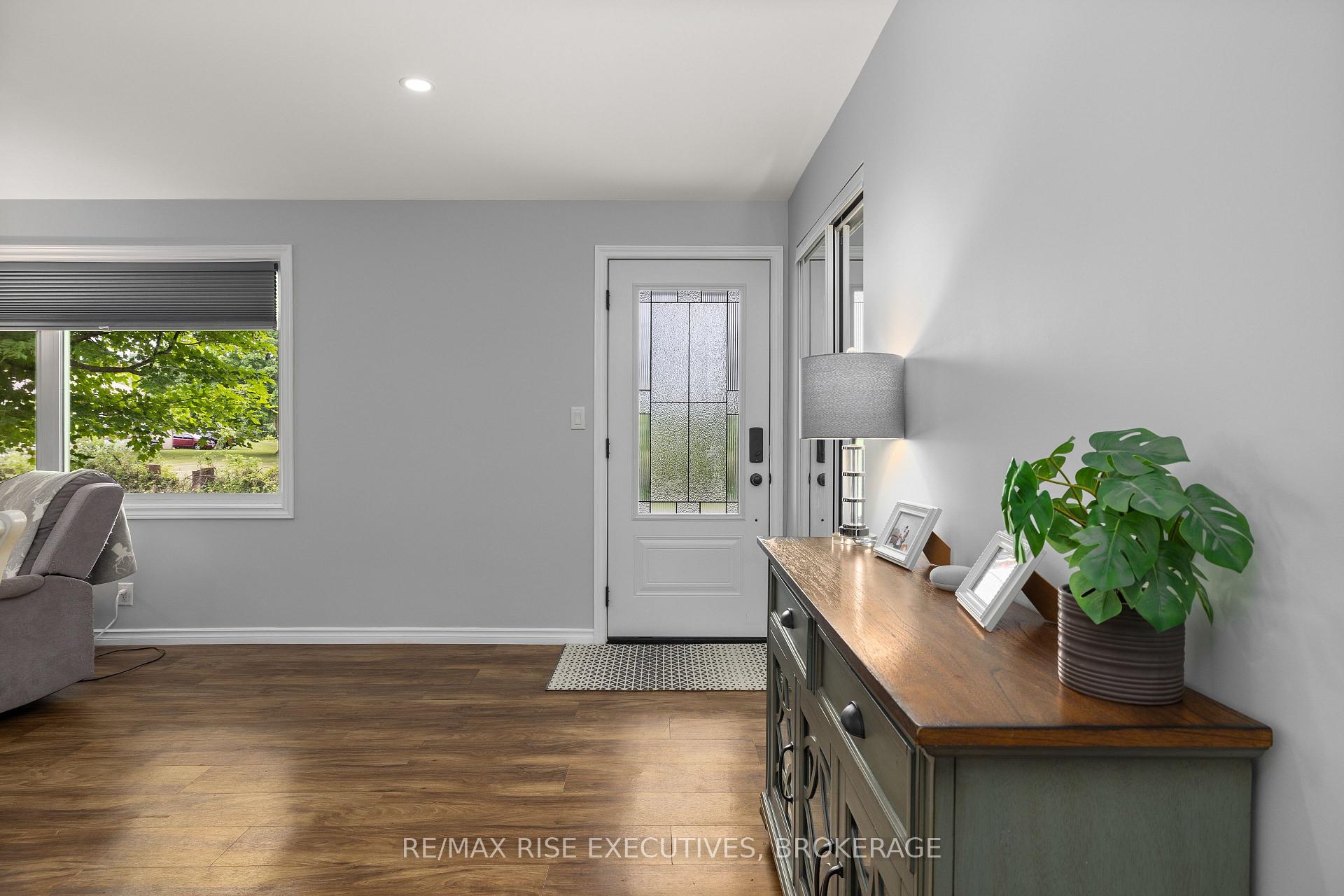 Photo 2 of 3986 Boyce Road, Frontenac, Frontenac South — HOMEH