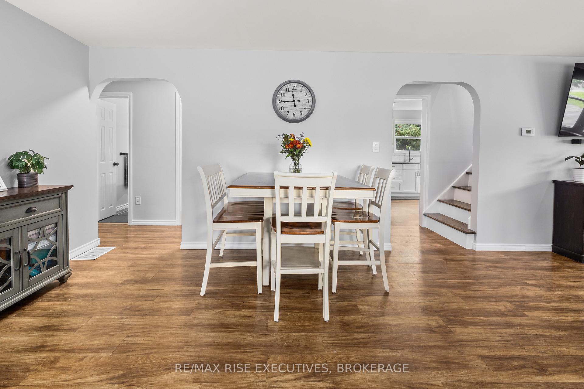 Photo 4 of 3986 Boyce Road, Frontenac, Frontenac South — HOMEH