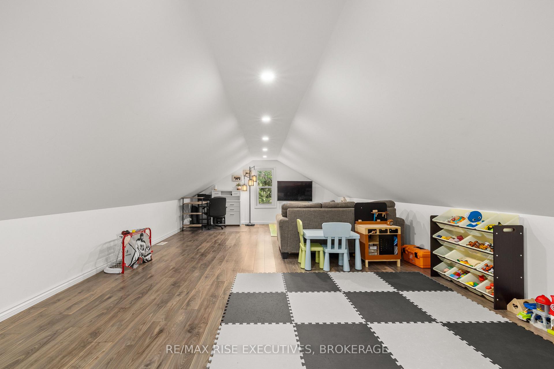 Photo 24 of 3986 Boyce Road, Frontenac, Frontenac South — HOMEH