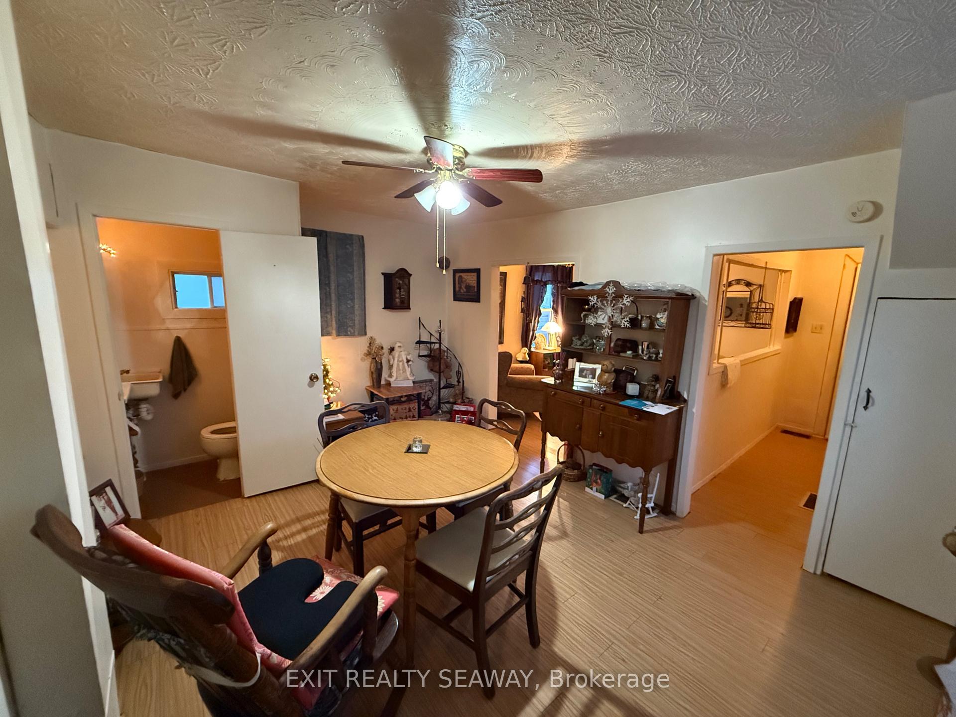 Photo 4 of 536 Bedford Street, Cornwall — HOMEH