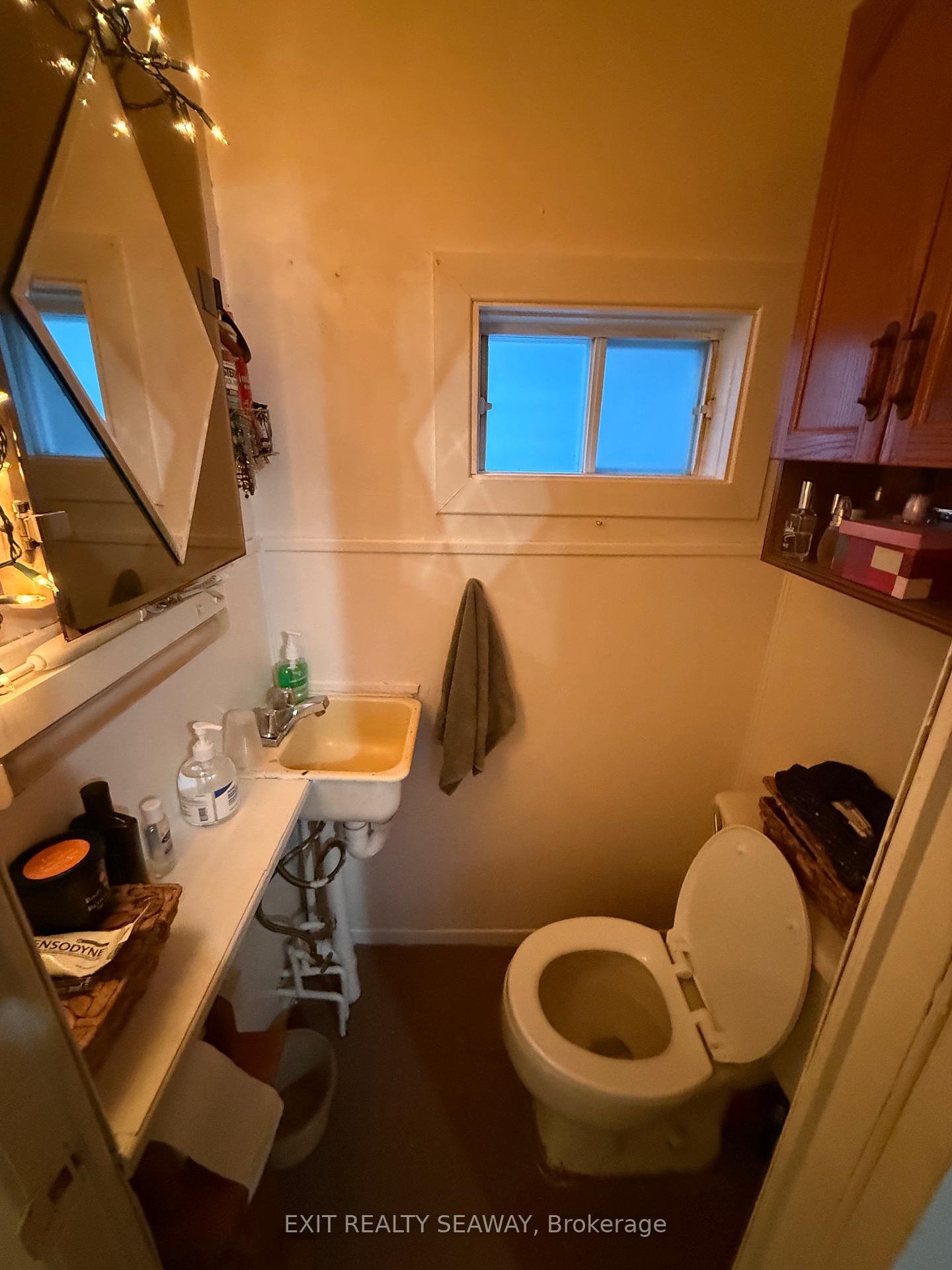 Photo 7 of 536 Bedford Street, Cornwall — HOMEH