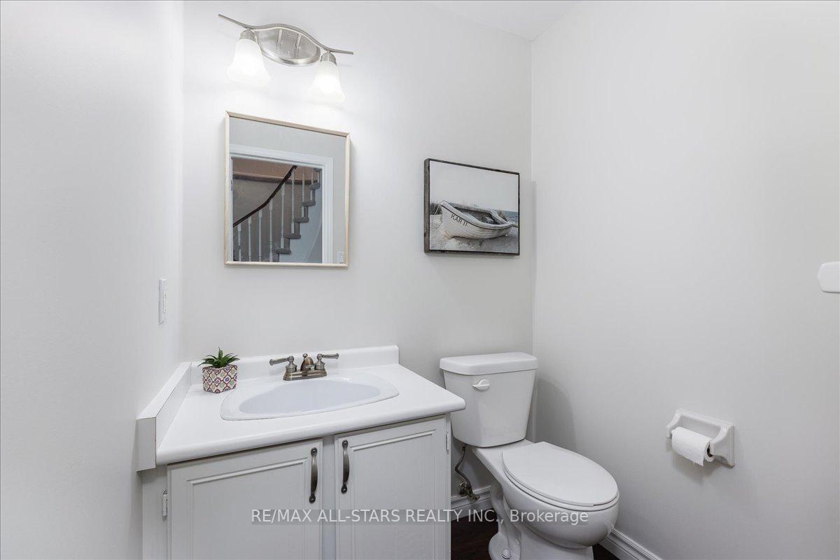 Photo 7 of 78 Castille Crescent, Georgina, Keswick South — HOMEH