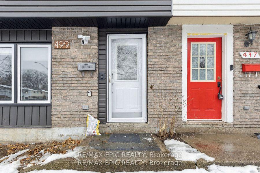 Photo 3 of 499 Parkview Crescent, Cambridge — HOMEH