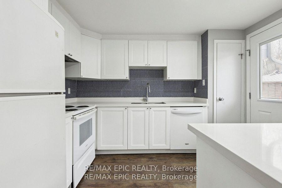 Photo 11 of 499 Parkview Crescent, Cambridge — HOMEH