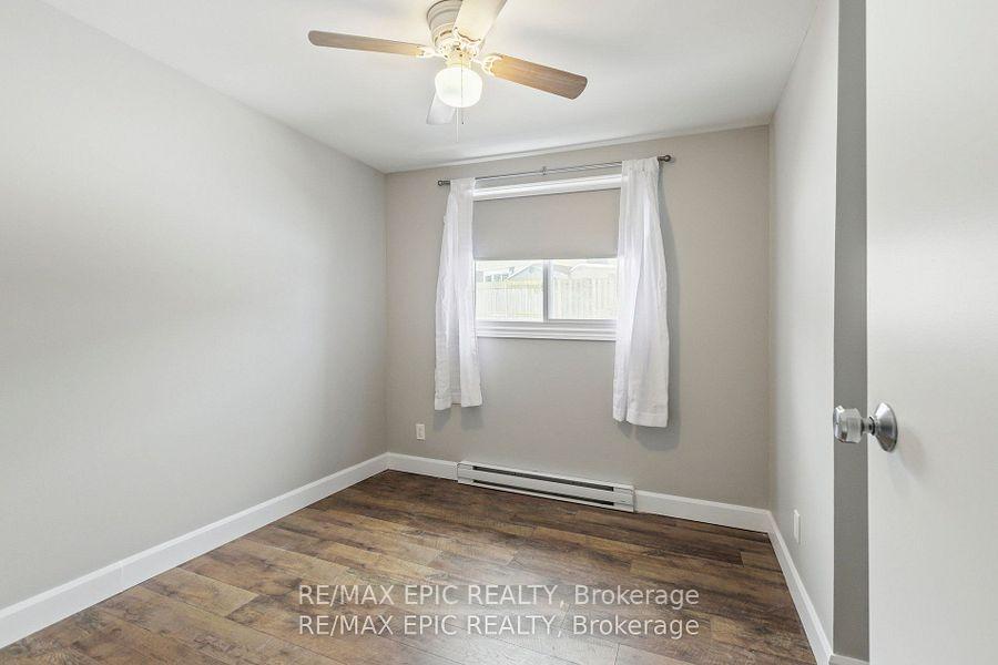 Photo 17 of 499 Parkview Crescent, Cambridge — HOMEH
