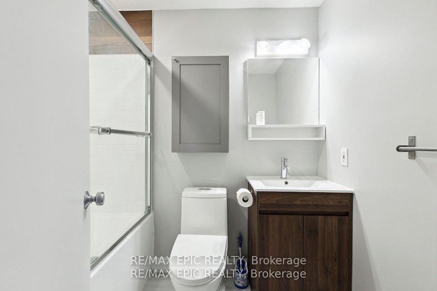 Photo 19 of 499 Parkview Crescent, Cambridge — HOMEH