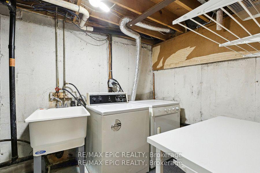 Photo 33 of 499 Parkview Crescent, Cambridge — HOMEH