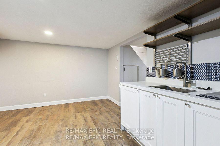 Photo 34 of 499 Parkview Crescent, Cambridge — HOMEH