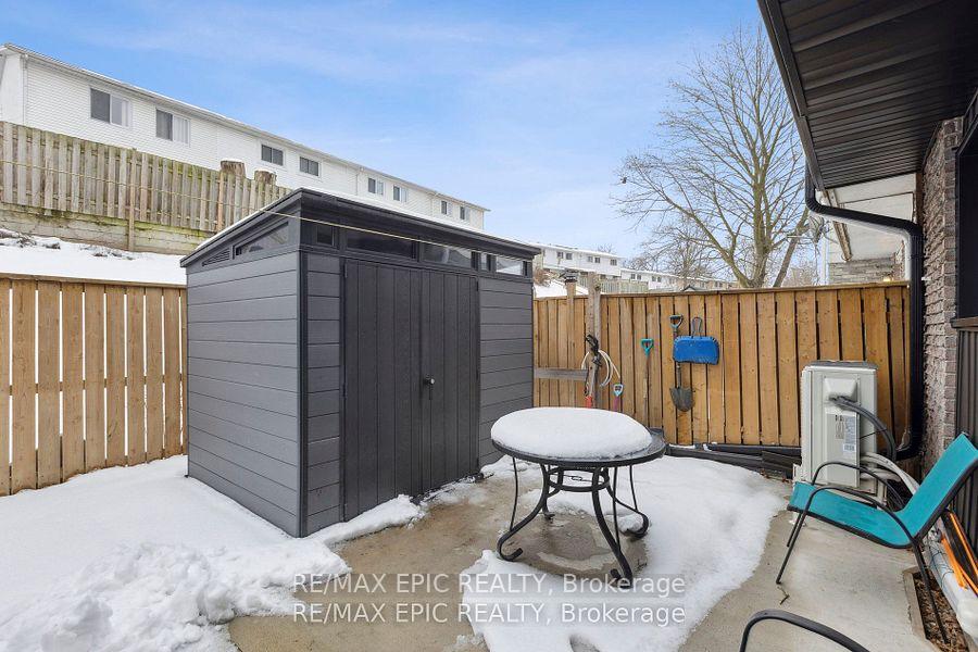 Photo 35 of 499 Parkview Crescent, Cambridge — HOMEH