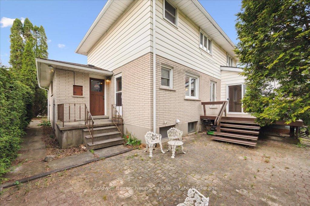 Photo 91 of 61 Applewood Crescent, Guelph, Junction/Onward Willow — HOMEH