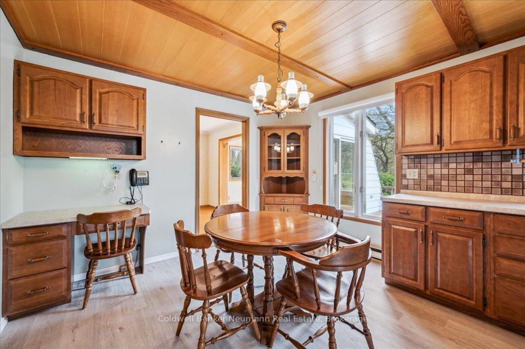 Photo 39 of 61 Applewood Crescent, Guelph, Junction/Onward Willow — HOMEH