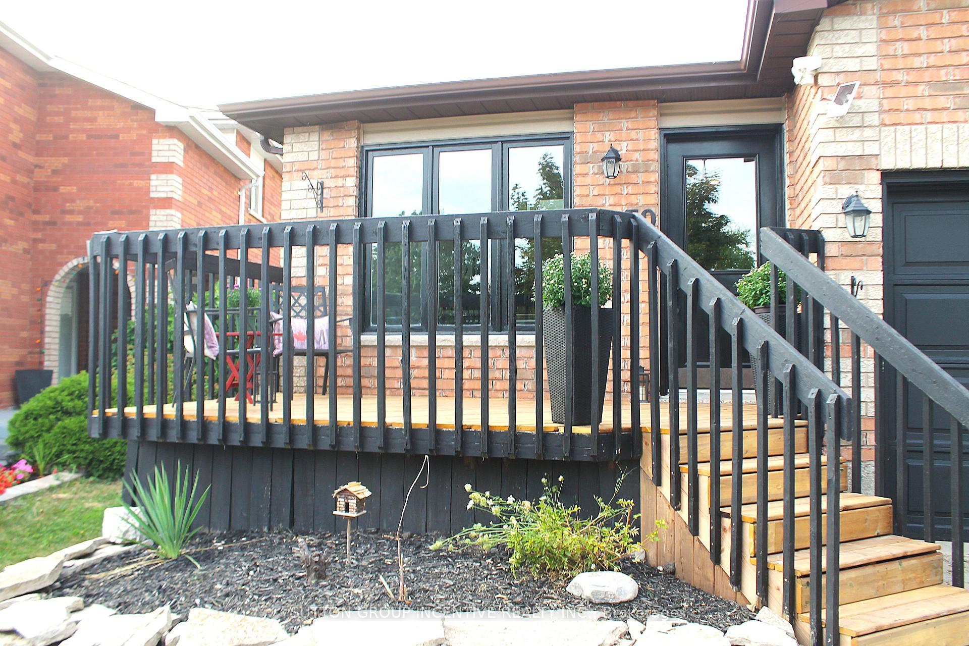 Photo 6 of 30 Assiniboine Drive, Barrie, Holly — HOMEH