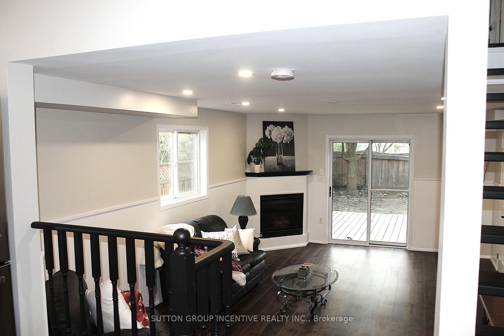 Photo 11 of 30 Assiniboine Drive, Barrie, Holly — HOMEH