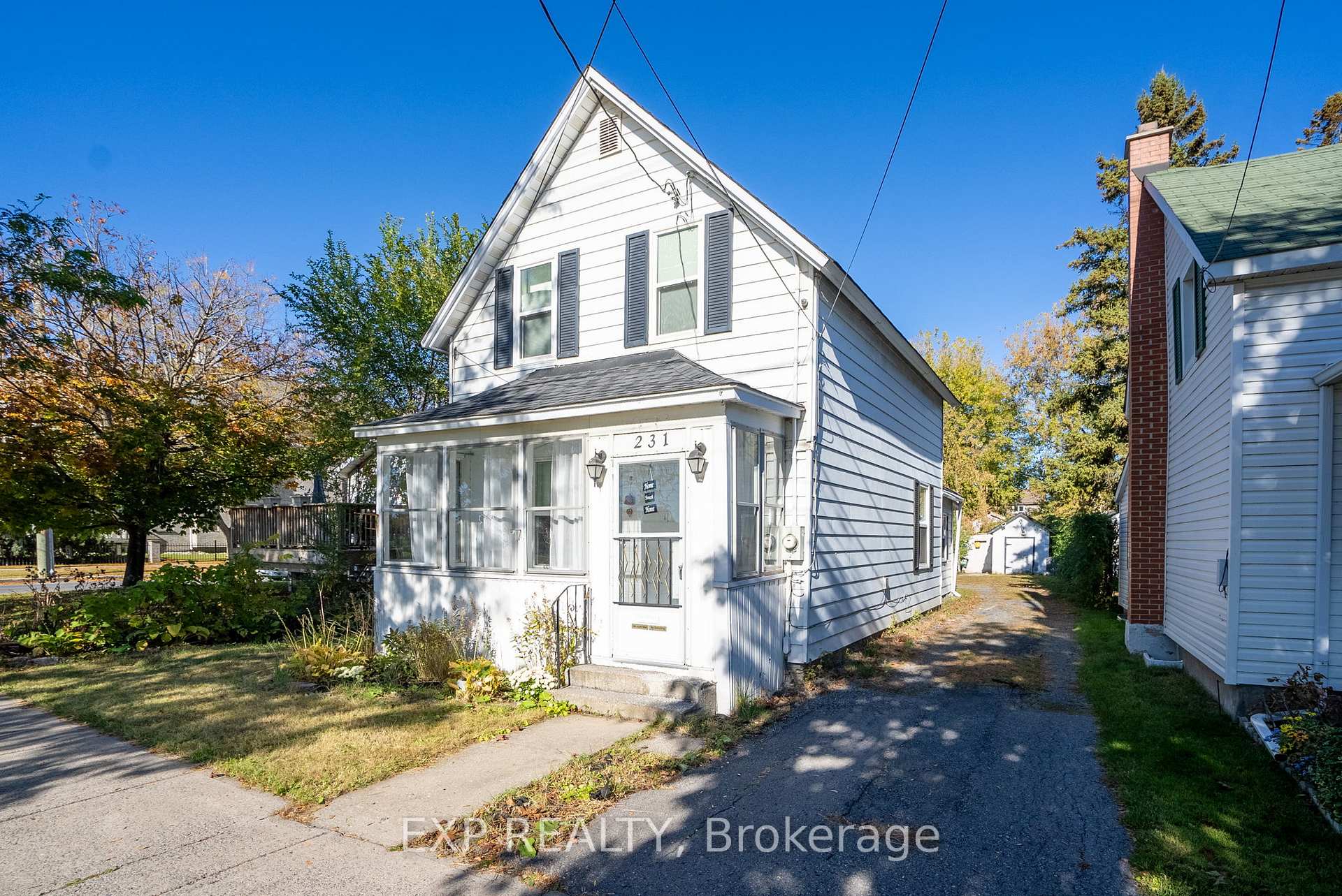 Front of 231 Water Street W