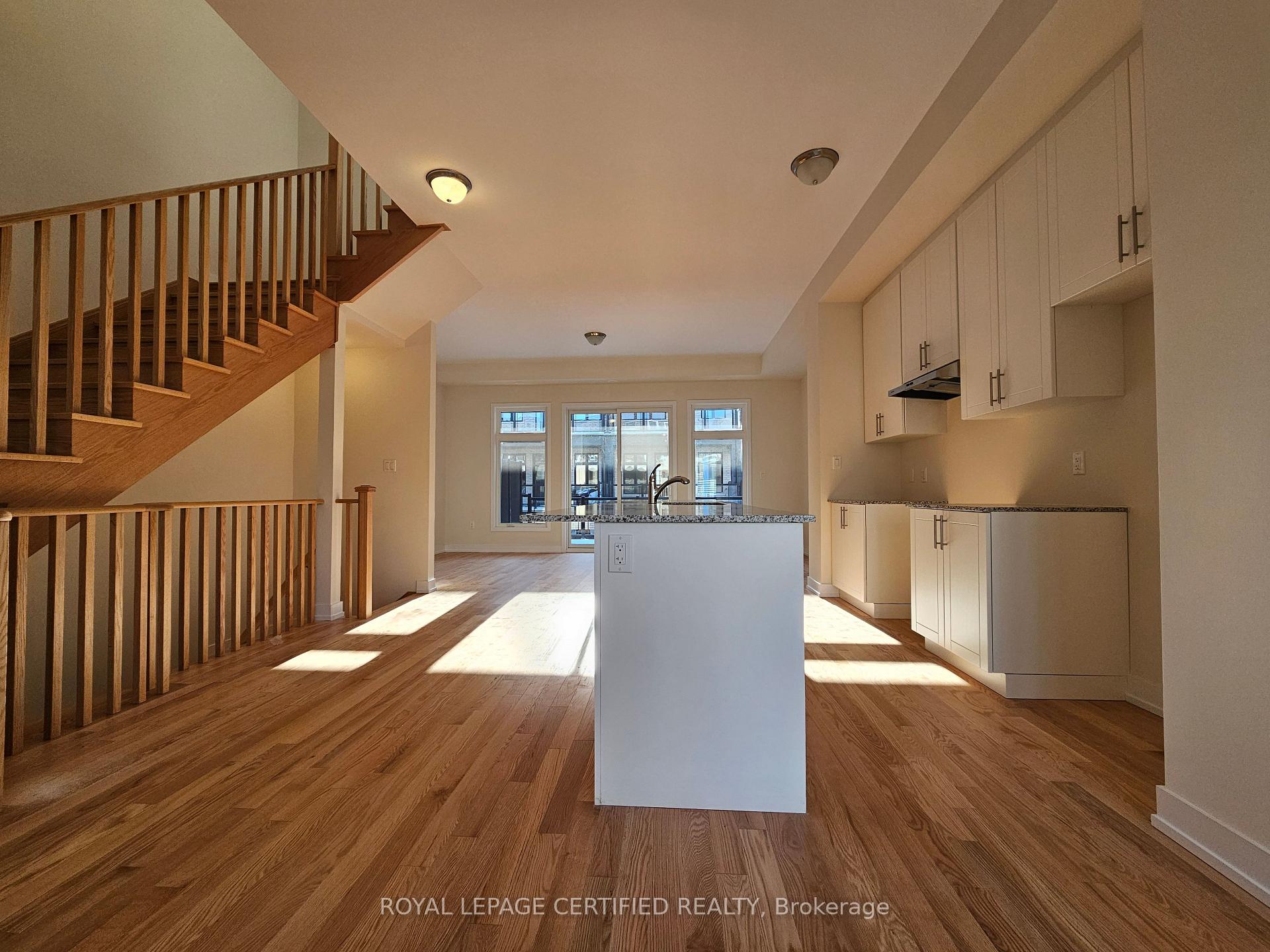 Photo 5 of 3094 Meadowridge Drive, Oakville, Joshua Meadows — HOMEH